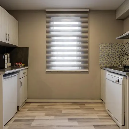 Element Aparthotel 4*