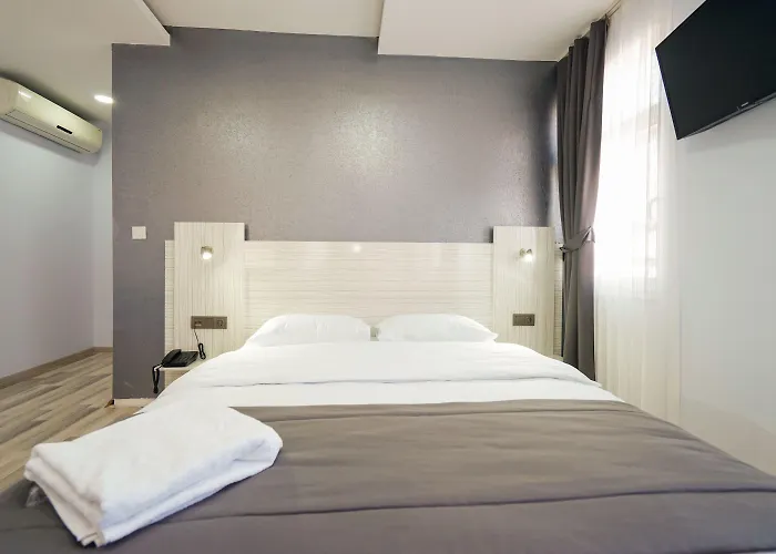 Aparthotel Element 4*